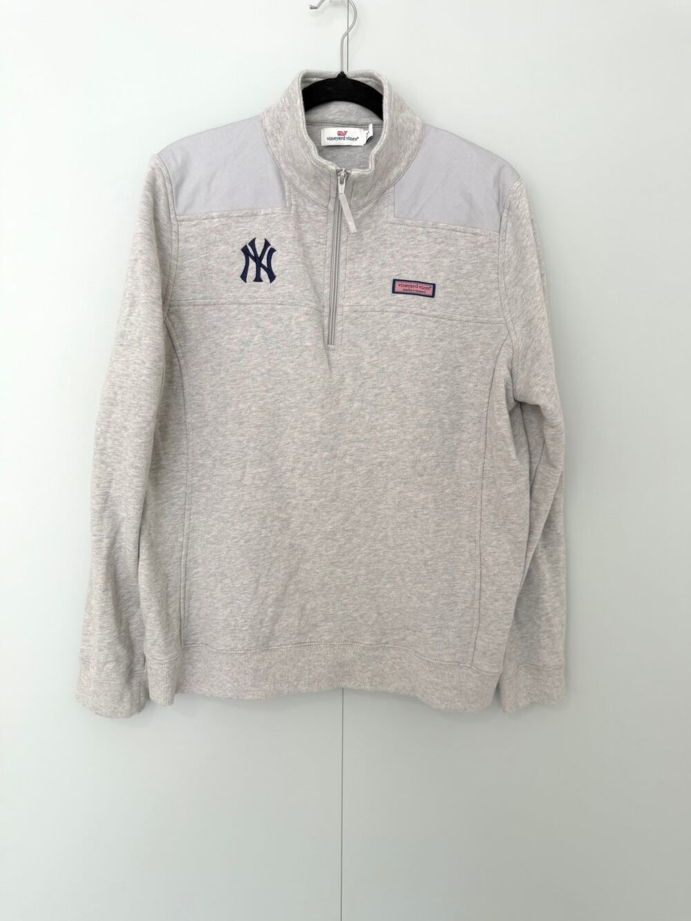 VINEYARD VINES Women's "New York Yankees" 1/4 Zip Shep Shirt 6K0484